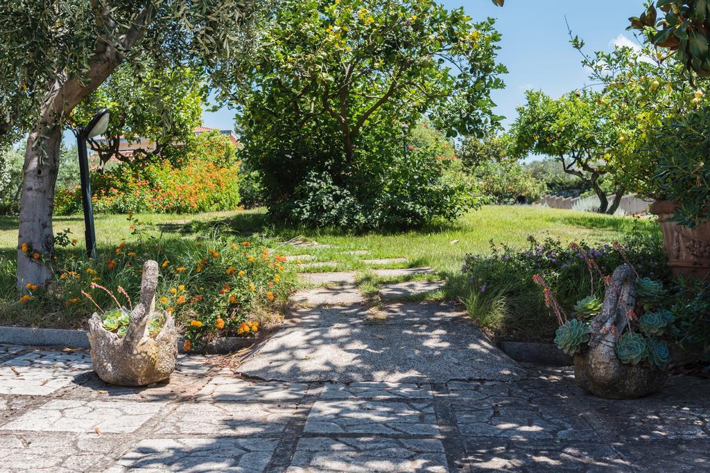 Villa Tina Santa Maria di Castellabate Exterior photo